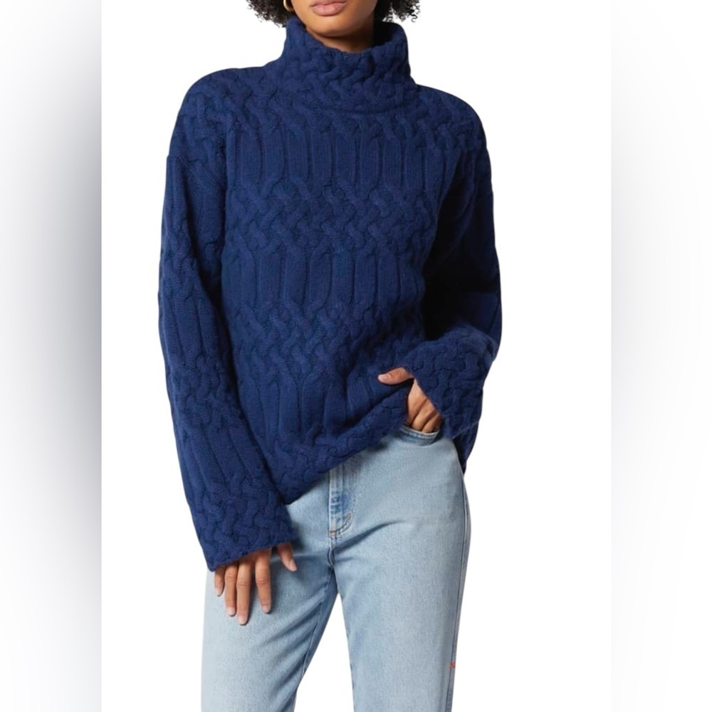 Equipment Avoncon Navy 100% Wool Cable Knit Sweater Size M
